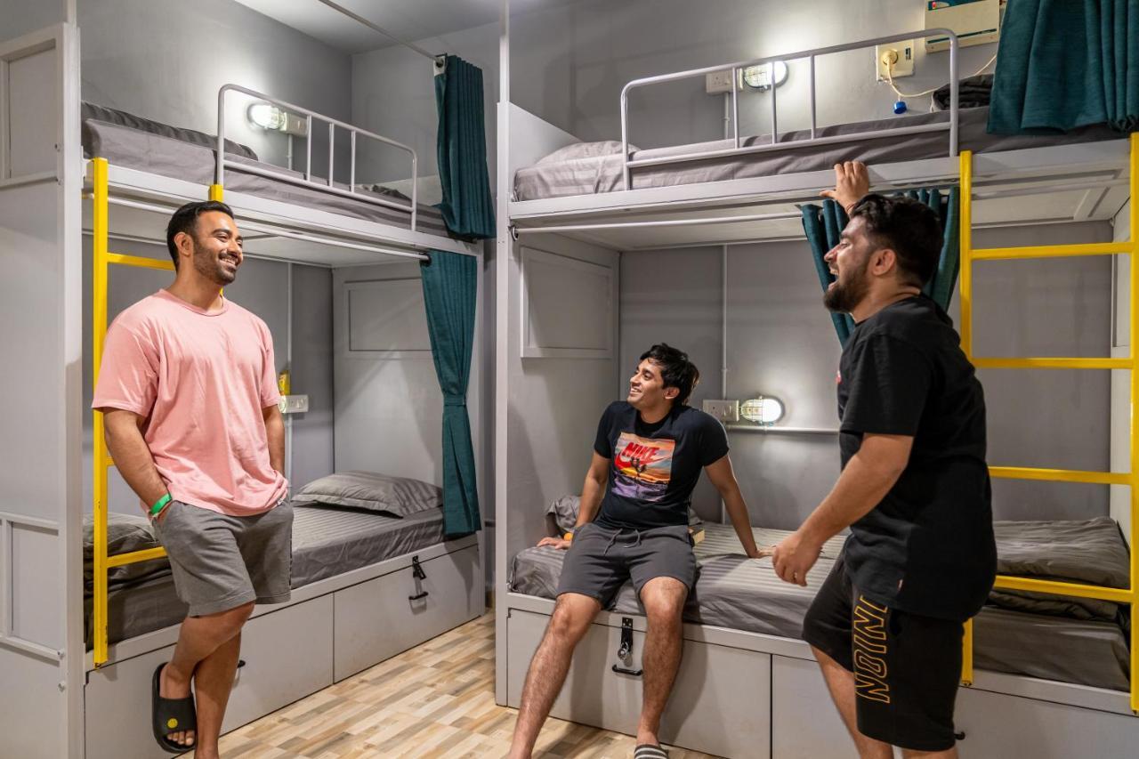 Whoopers Hostel Anjuna, Goa Eksteriør billede