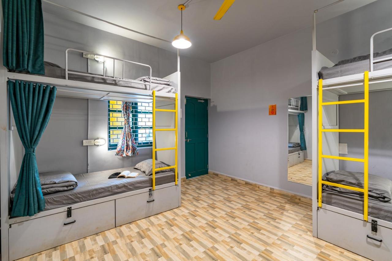 Whoopers Hostel Anjuna, Goa Eksteriør billede