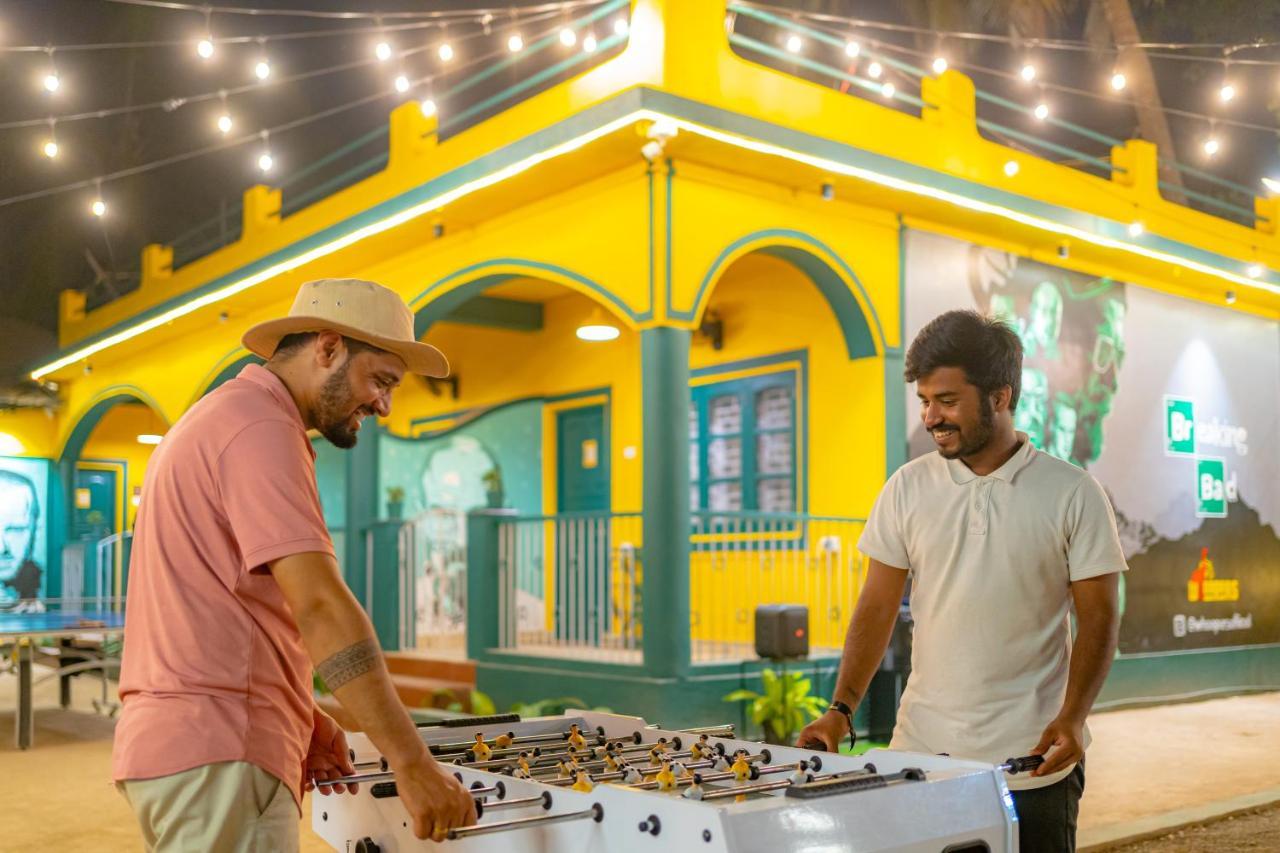 Whoopers Hostel Anjuna, Goa Eksteriør billede