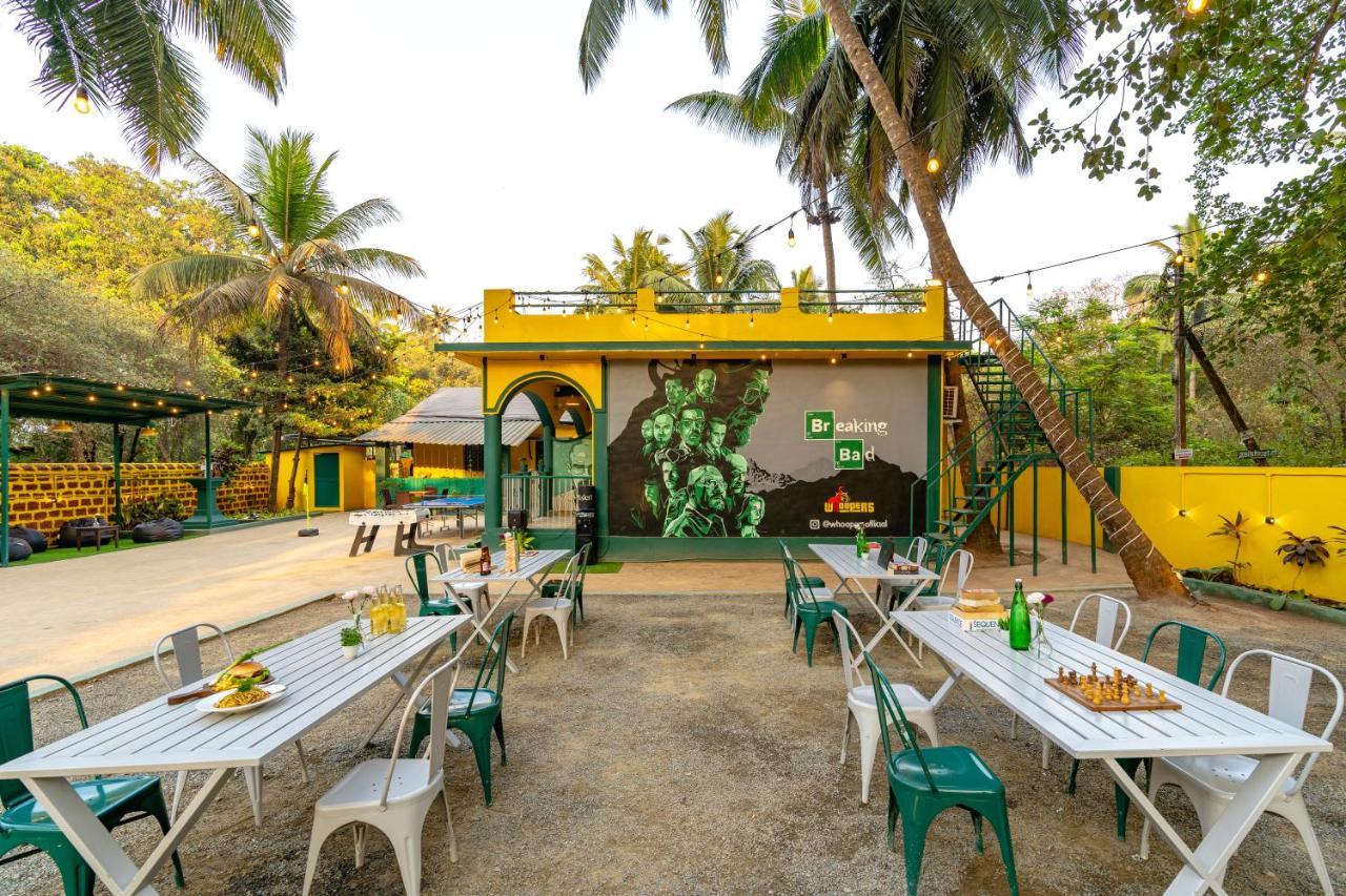 Whoopers Hostel Anjuna, Goa Eksteriør billede